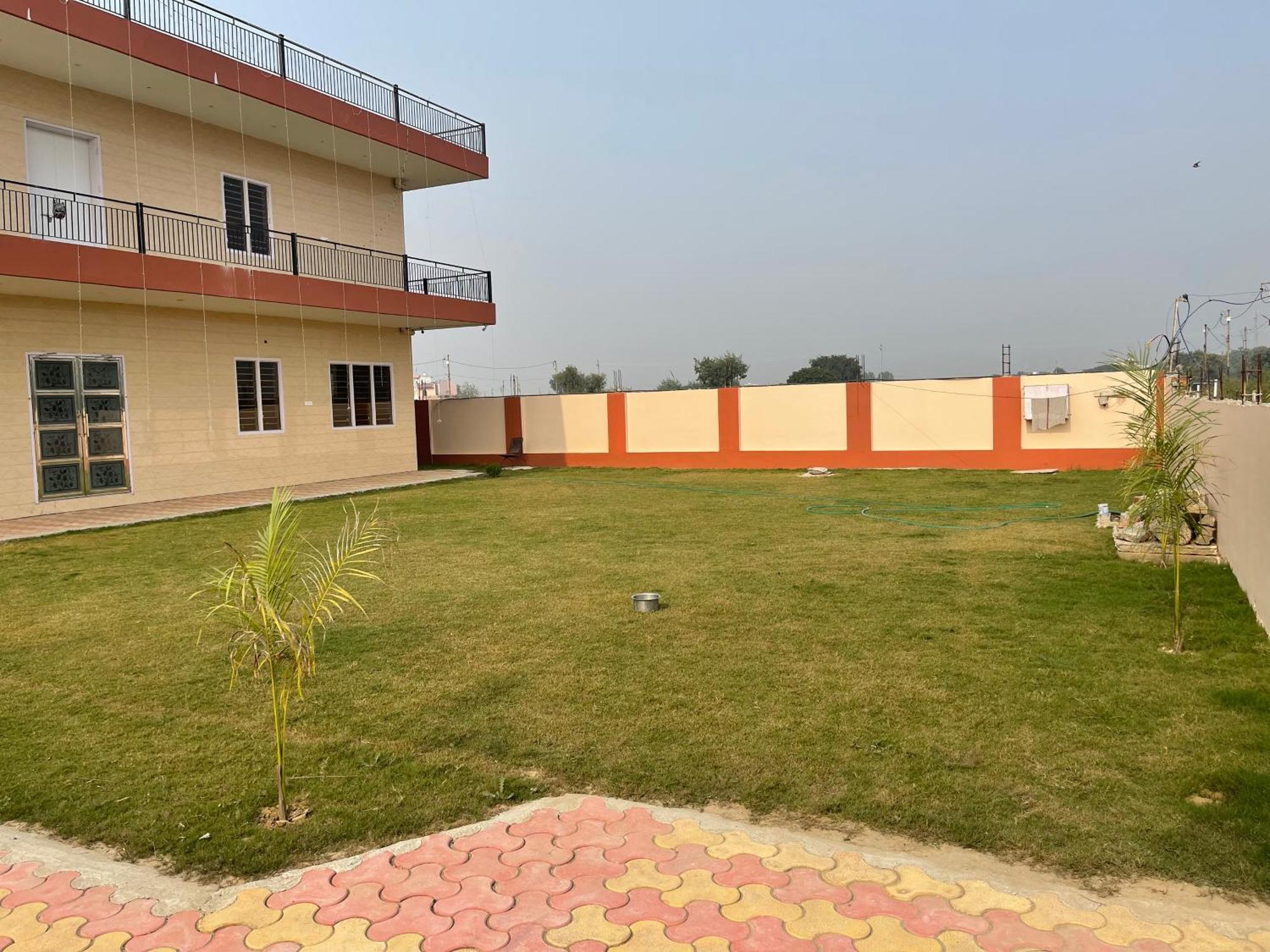 Shrinath Residency Hotel Greater Noida Luaran gambar